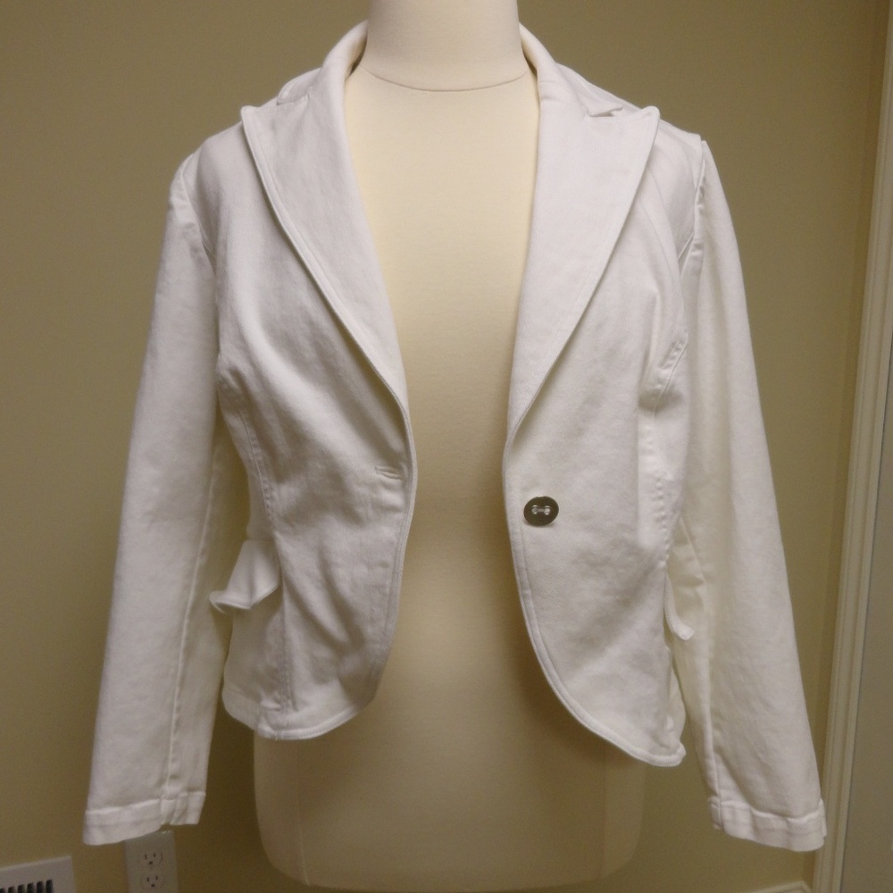 White Nine West denim jacket size 16W